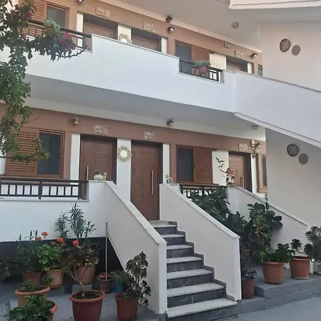 Renas ηouse Apartament *